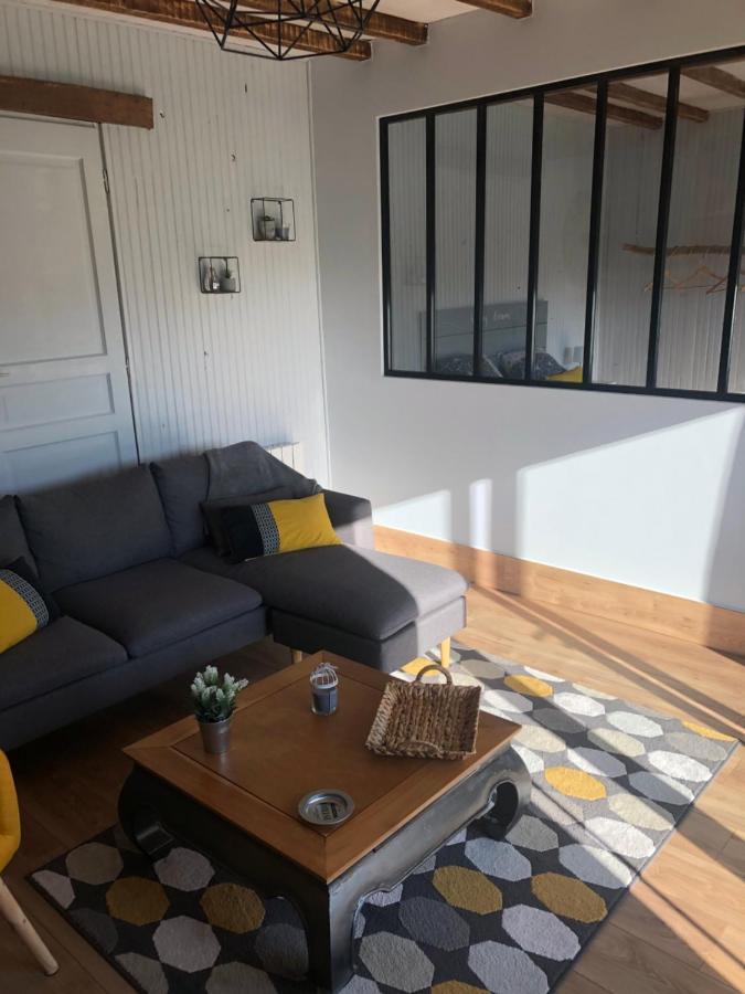 Les Vieille Tuiles Apartment *